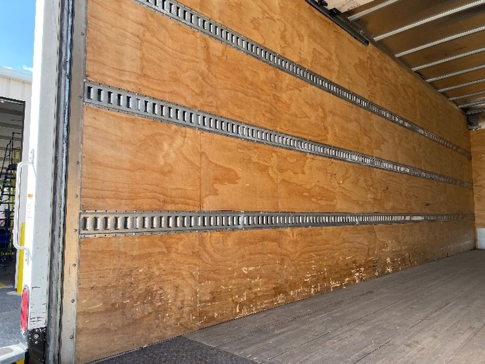 Medium Duty Box Truck-Light and Medium Duty Trucks-International-2022-MV607-Ocala-FL-118,448\n\t\tmiles-$ 64,500 - Image 11