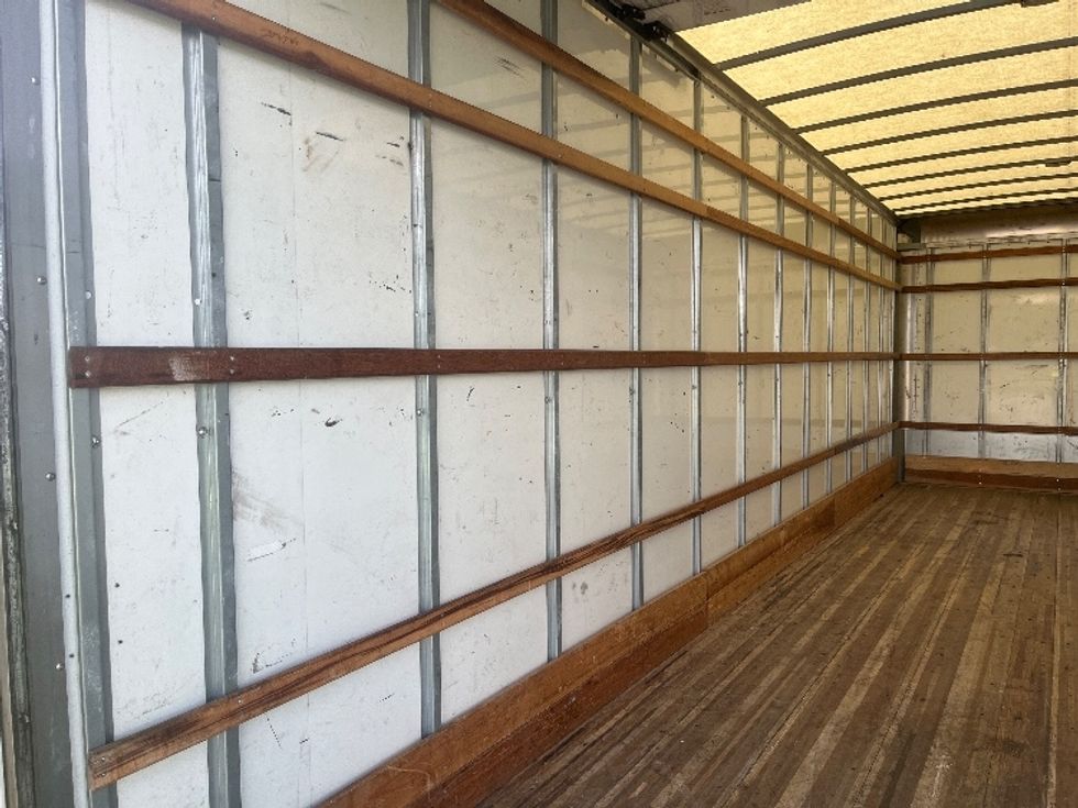Medium Duty Box Truck-Light and Medium Duty Trucks-International-2022-MV607-Ocala-FL-259,462\n\t\tmiles-$ 34,000 - Image 11
