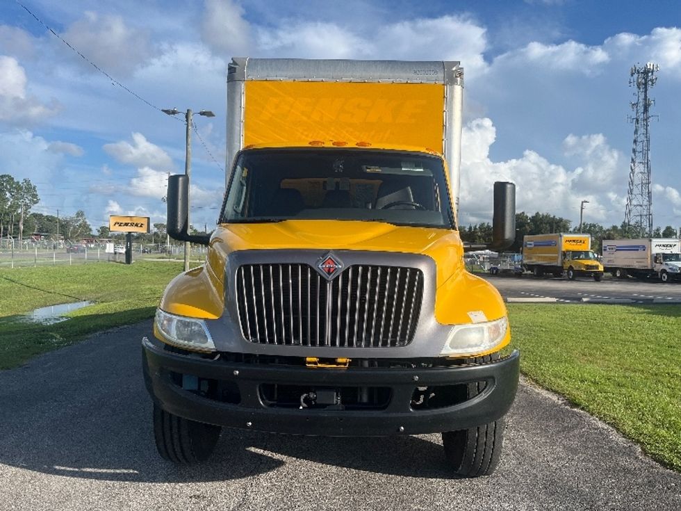Medium Duty Box Truck-Light and Medium Duty Trucks-International-2022-MV607-Ocala-FL-259,462\n\t\tmiles-$ 34,000 - Image 2