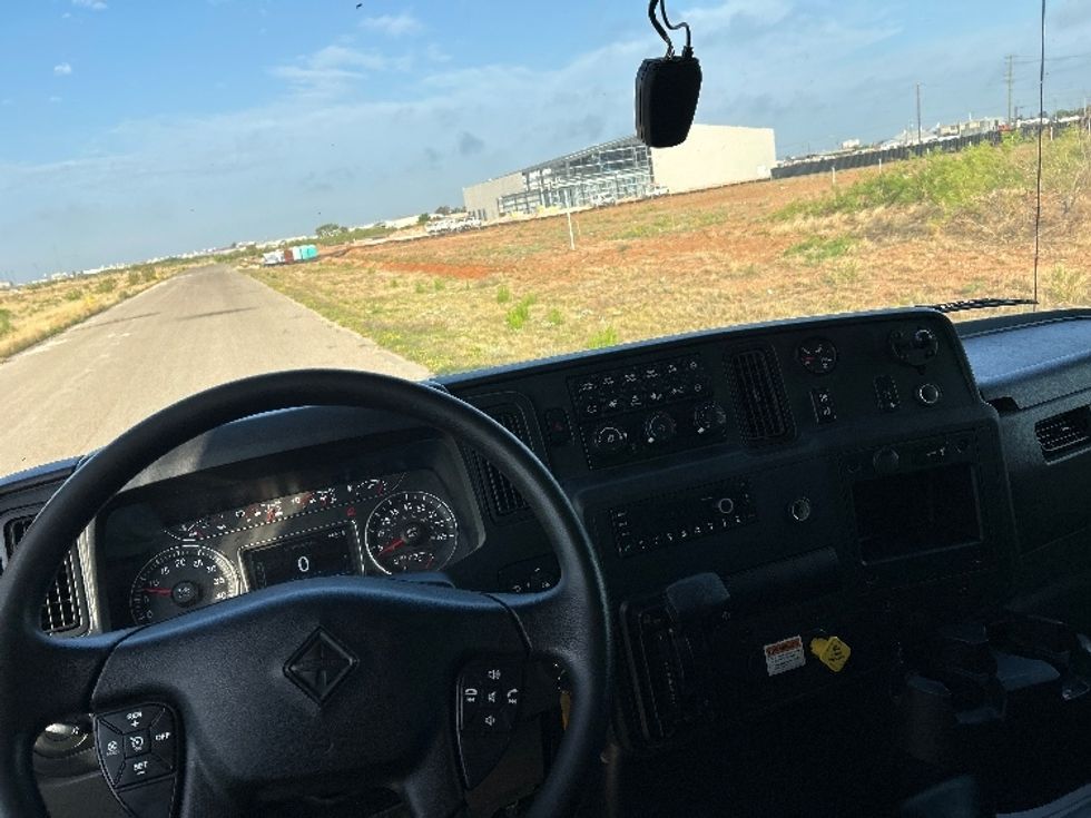 Medium Duty Box Truck-Light and Medium Duty Trucks-International-2022-MV607-Odessa-TX-153,983\n\t\tmiles-$ 63,500 - Image 18