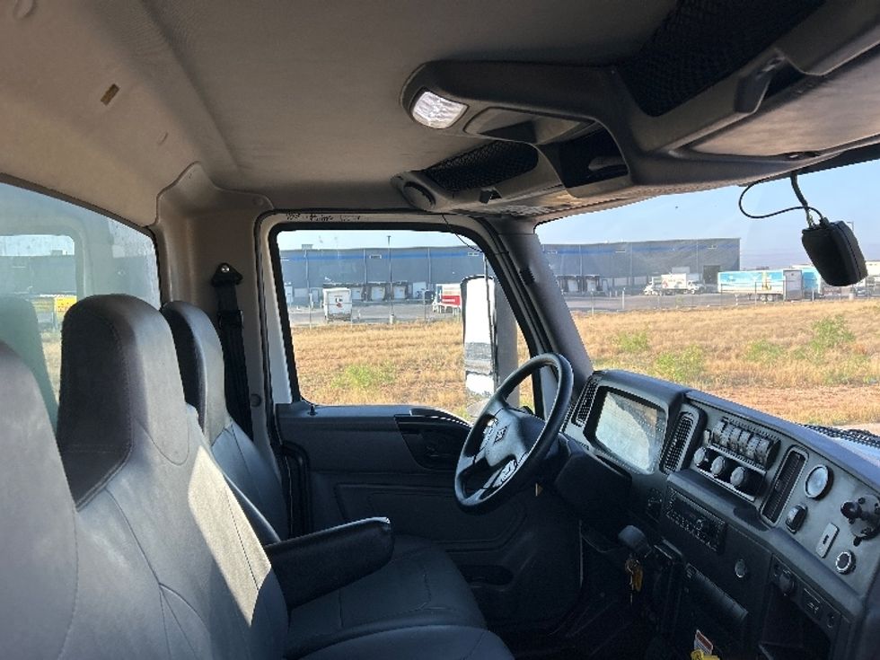 Medium Duty Box Truck-Light and Medium Duty Trucks-International-2022-MV607-Odessa-TX-153,983\n\t\tmiles-$ 63,500 - Image 22
