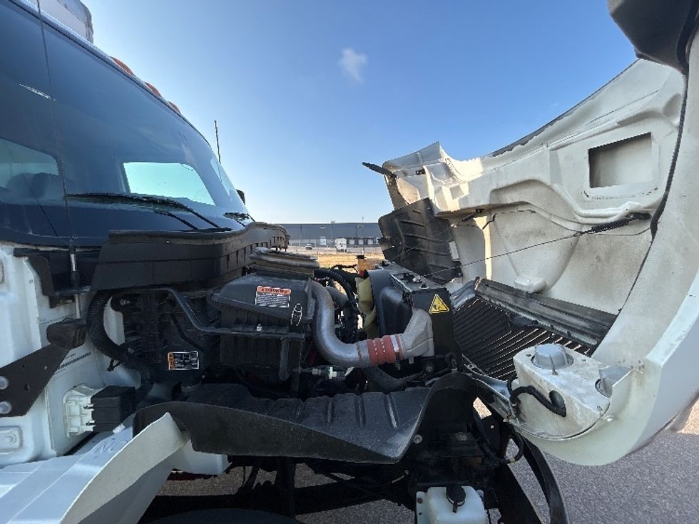 Medium Duty Box Truck-Light and Medium Duty Trucks-International-2022-MV607-Odessa-TX-153,983\n\t\tmiles-$ 63,500 - Image 23