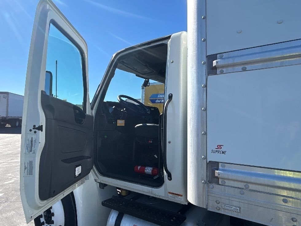 Medium Duty Box Truck-Light and Medium Duty Trucks-International-2022-MV607-Ogden-UT-215,760\n\t\tmiles-$ 47,250 - Image 16