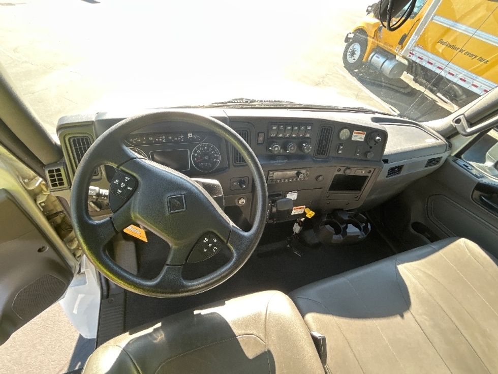 Medium Duty Box Truck-Light and Medium Duty Trucks-International-2022-MV607-Ogden-UT-215,760\n\t\tmiles-$ 47,250 - Image 18