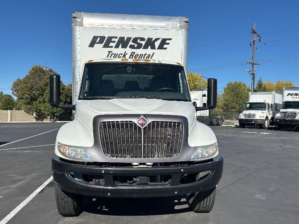 Medium Duty Box Truck-Light and Medium Duty Trucks-International-2022-MV607-Ogden-UT-215,760\n\t\tmiles-$ 47,250 - Image 2