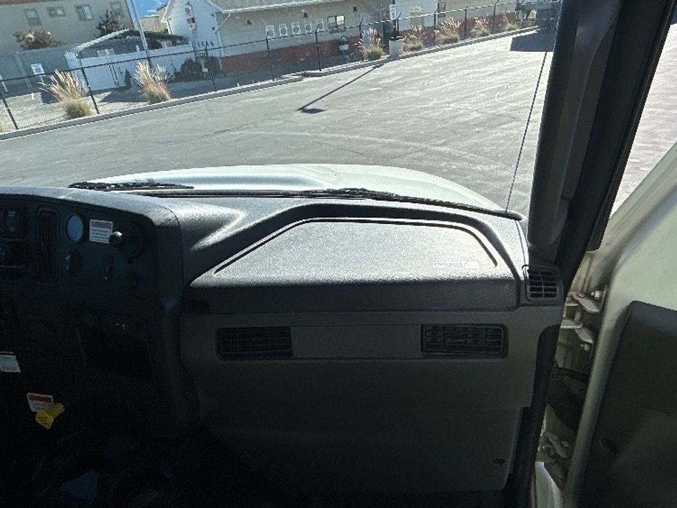 Medium Duty Box Truck-Light and Medium Duty Trucks-International-2022-MV607-Ogden-UT-215,760\n\t\tmiles-$ 47,250 - Image 21