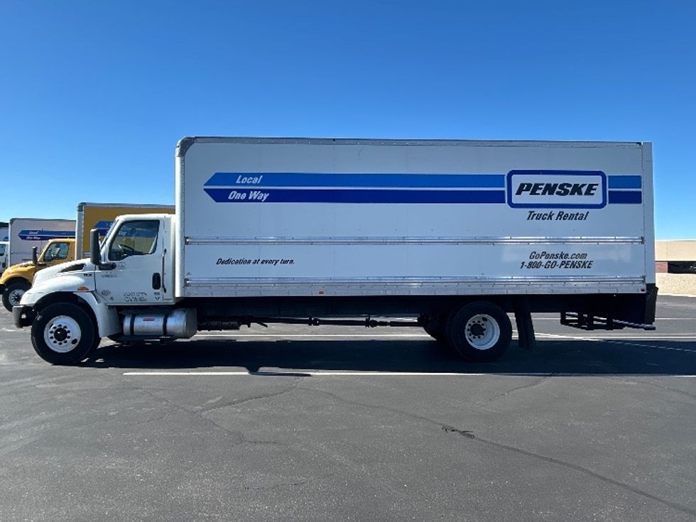 Medium Duty Box Truck-Light and Medium Duty Trucks-International-2022-MV607-Ogden-UT-215,760\n\t\tmiles-$ 47,250 - Image 4