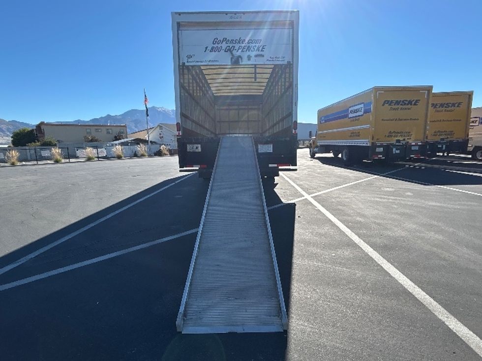 Medium Duty Box Truck-Light and Medium Duty Trucks-International-2022-MV607-Ogden-UT-215,760\n\t\tmiles-$ 47,250 - Image 9