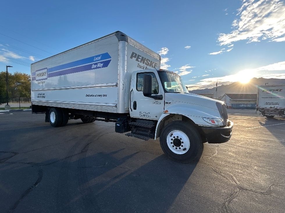 Medium Duty Box Truck-Light and Medium Duty Trucks-International-2022-MV607-Ogden-UT-228,067\n\t\tmiles-$ 45,000 - Image 1