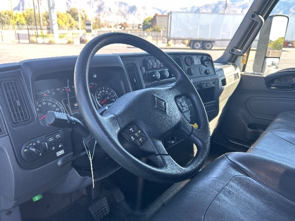 Medium Duty Box Truck-Light and Medium Duty Trucks-International-2022-MV607-Ogden-UT-228,067\n\t\tmiles-$ 45,000 - Image 17
