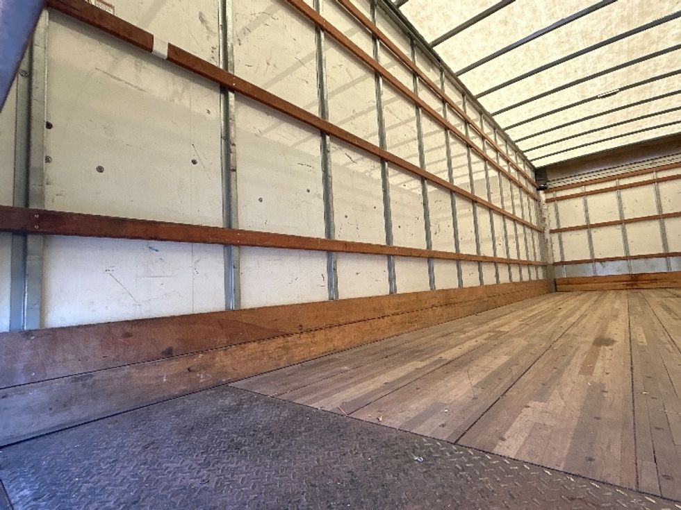 Medium Duty Box Truck-Light and Medium Duty Trucks-International-2022-MV607-Ogden-UT-231,456\n\t\tmiles-$ 44,500 - Image 11