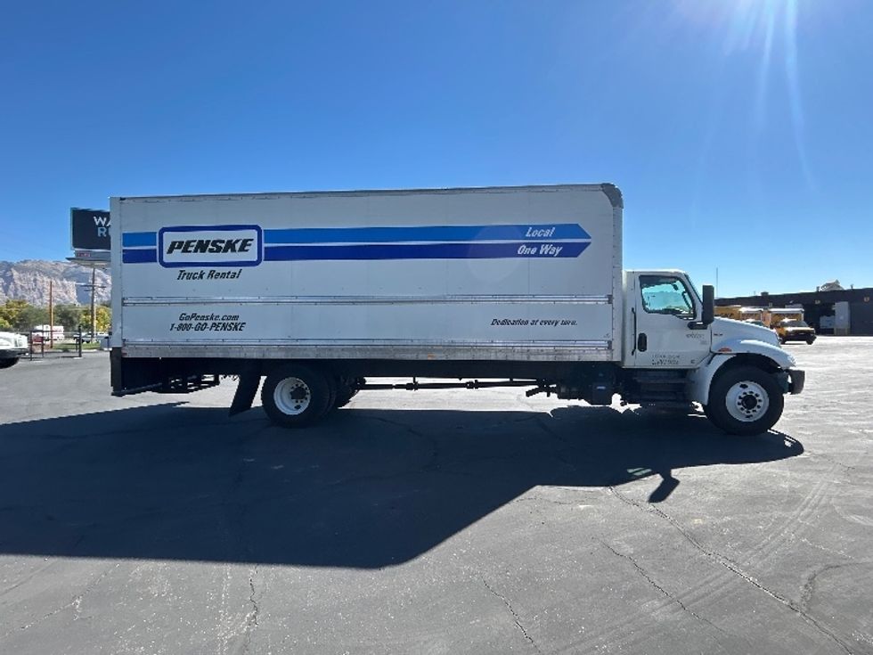 Medium Duty Box Truck-Light and Medium Duty Trucks-International-2022-MV607-Ogden-UT-231,456\n\t\tmiles-$ 44,500 - Image 15