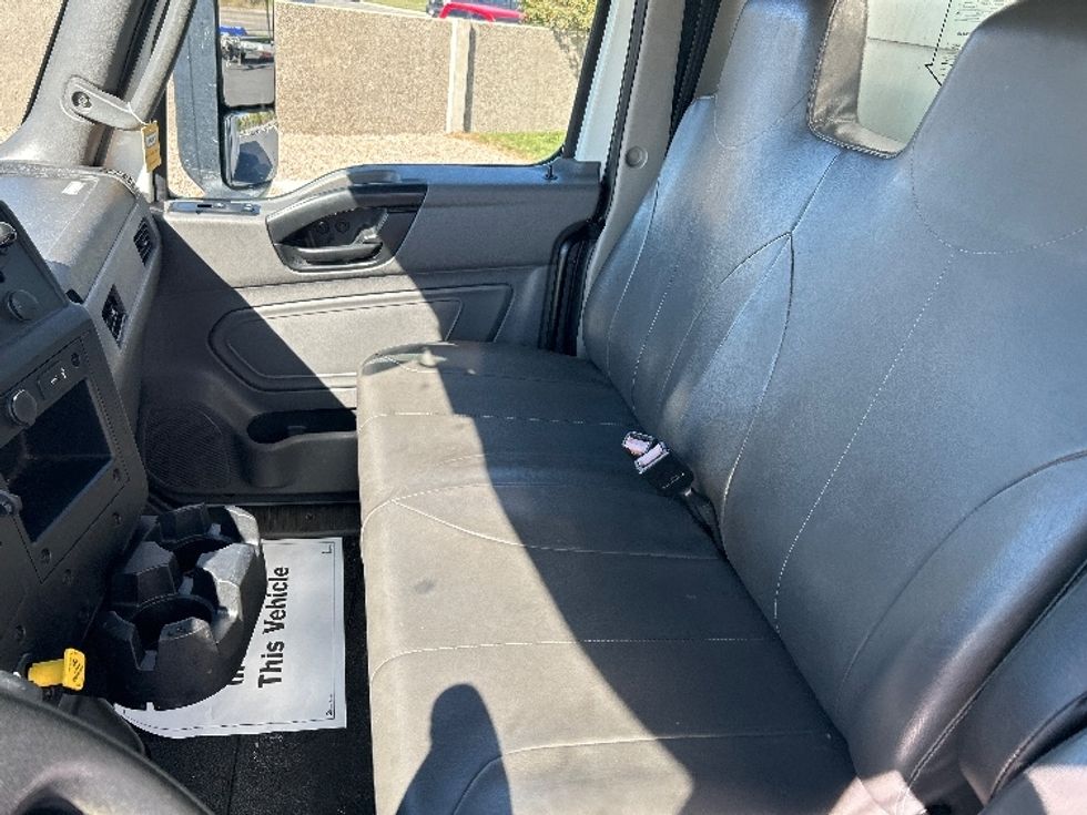 Medium Duty Box Truck-Light and Medium Duty Trucks-International-2022-MV607-Ogden-UT-231,456\n\t\tmiles-$ 44,500 - Image 19