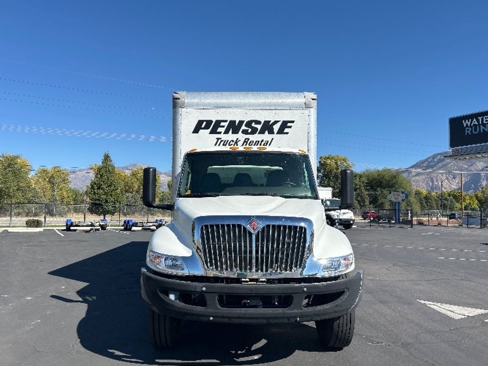 Medium Duty Box Truck-Light and Medium Duty Trucks-International-2022-MV607-Ogden-UT-231,456\n\t\tmiles-$ 44,500 - Image 2