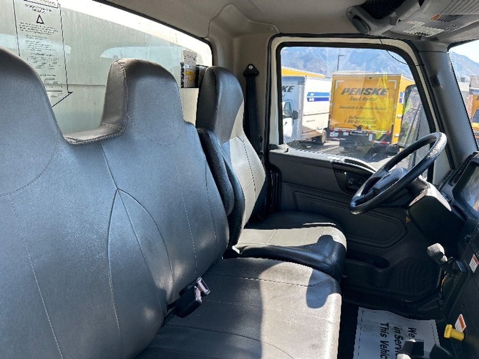 Medium Duty Box Truck-Light and Medium Duty Trucks-International-2022-MV607-Ogden-UT-231,456\n\t\tmiles-$ 44,500 - Image 22