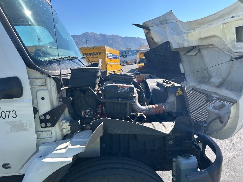Medium Duty Box Truck-Light and Medium Duty Trucks-International-2022-MV607-Ogden-UT-231,456\n\t\tmiles-$ 44,500 - Image 23