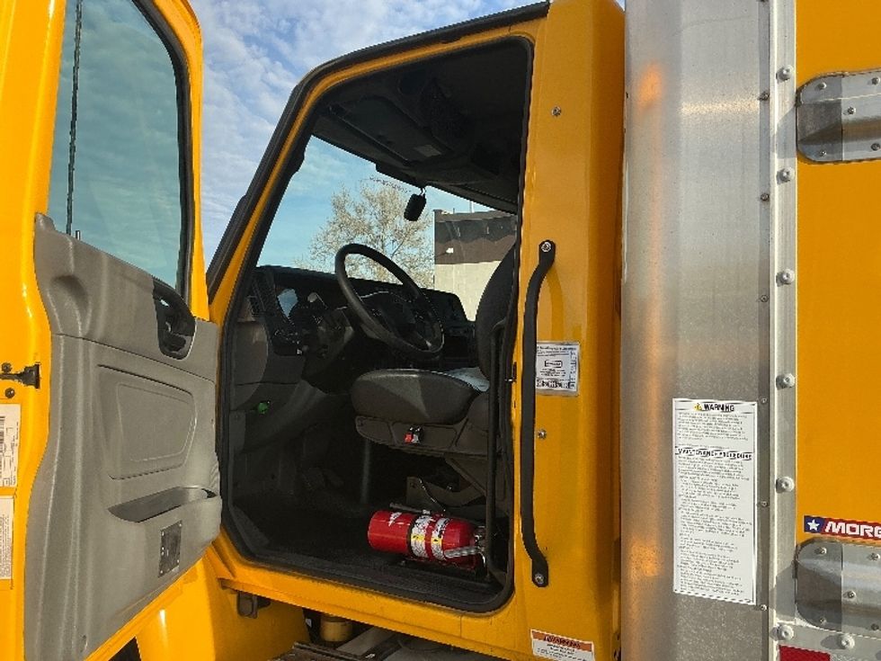 Medium Duty Box Truck-Light and Medium Duty Trucks-International-2022-MV607-Ogden-UT-98,350\n\t\tmiles-$ 68,000 - Image 16