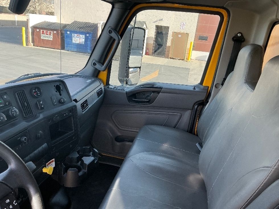 Medium Duty Box Truck-Light and Medium Duty Trucks-International-2022-MV607-Ogden-UT-98,350\n\t\tmiles-$ 68,000 - Image 19