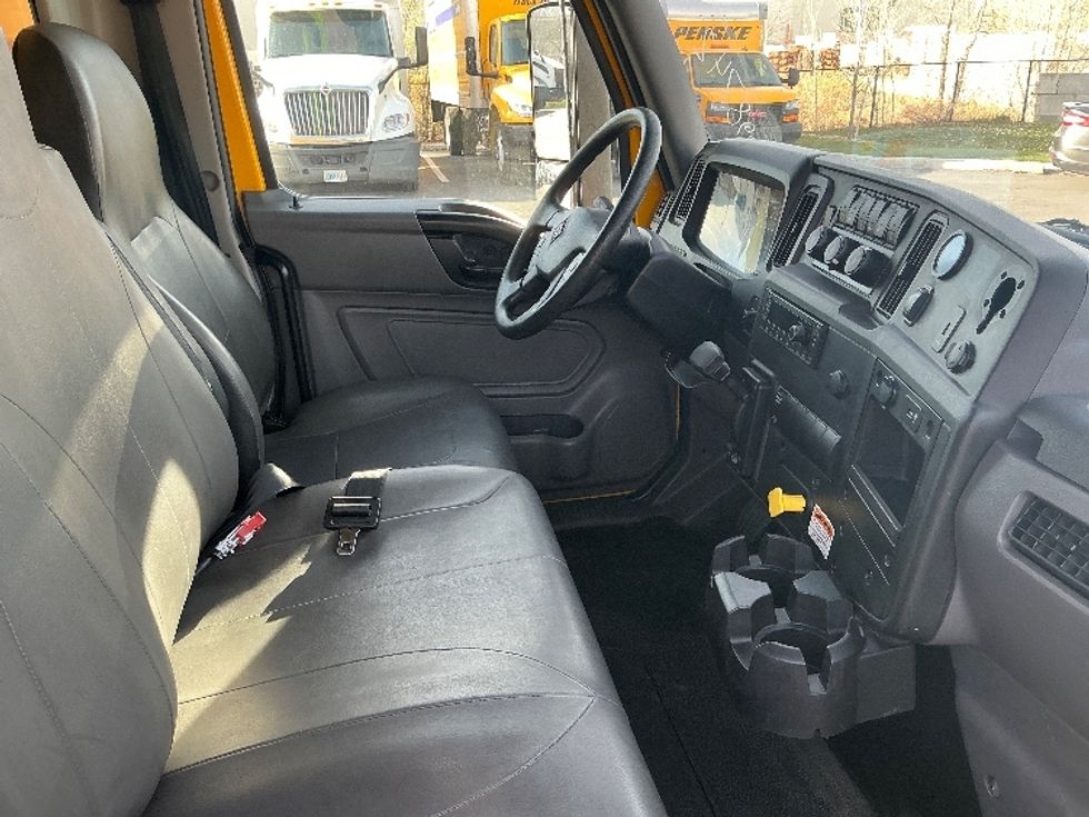 Medium Duty Box Truck-Light and Medium Duty Trucks-International-2022-MV607-Ogden-UT-98,350\n\t\tmiles-$ 68,000 - Image 22
