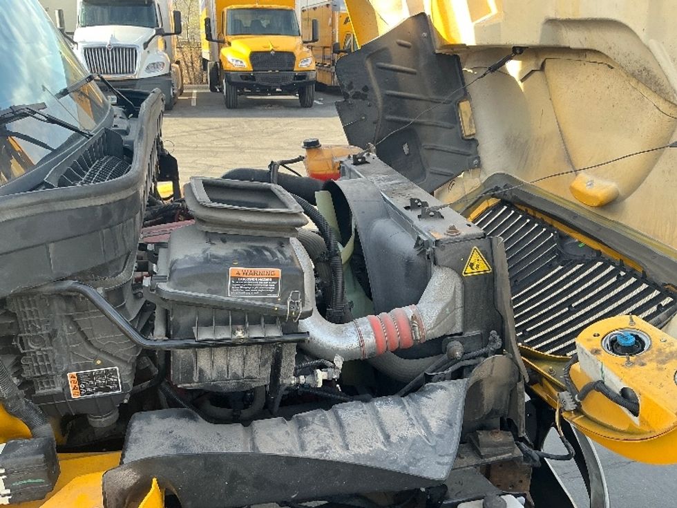 Medium Duty Box Truck-Light and Medium Duty Trucks-International-2022-MV607-Ogden-UT-98,350\n\t\tmiles-$ 68,000 - Image 23