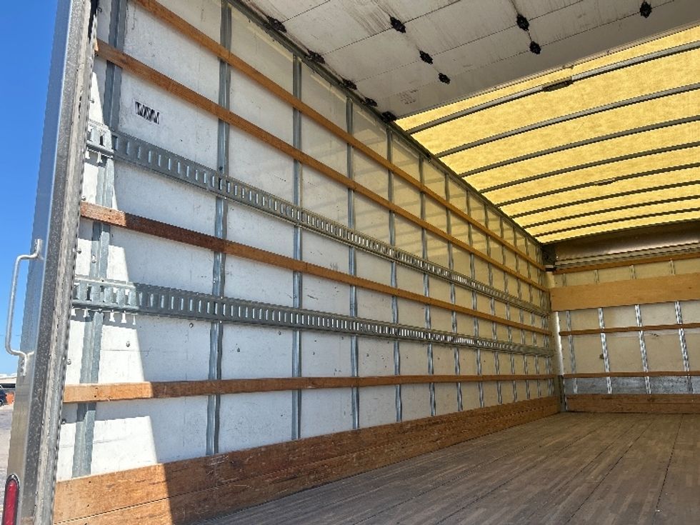 Medium Duty Box Truck-Light and Medium Duty Trucks-International-2022-MV607-Oklahoma City-OK-137,085\n\t\tmiles-$ 75,500 - Image 11