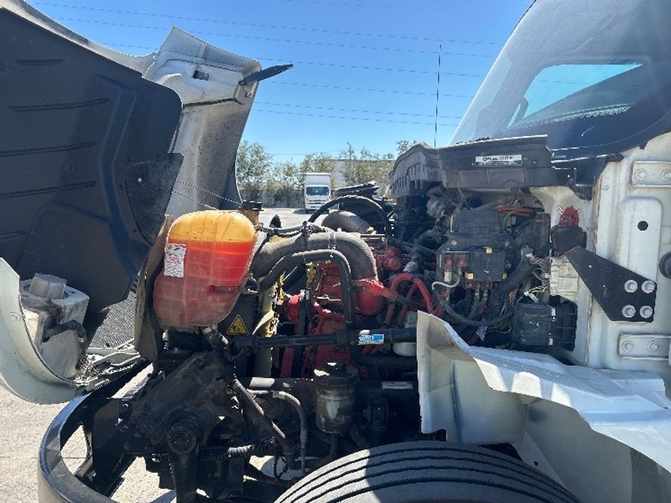 Medium Duty Box Truck-Light and Medium Duty Trucks-International-2022-MV607-Oklahoma City-OK-137,085\n\t\tmiles-$ 75,500 - Image 23