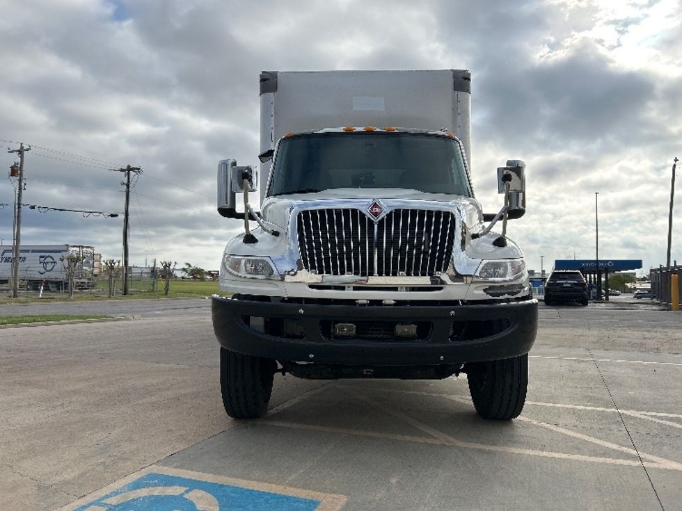 Medium Duty Box Truck-Light and Medium Duty Trucks-International-2022-MV607-Oklahoma City-OK-200,635\n\t\tmiles-$ 54,500 - Image 2