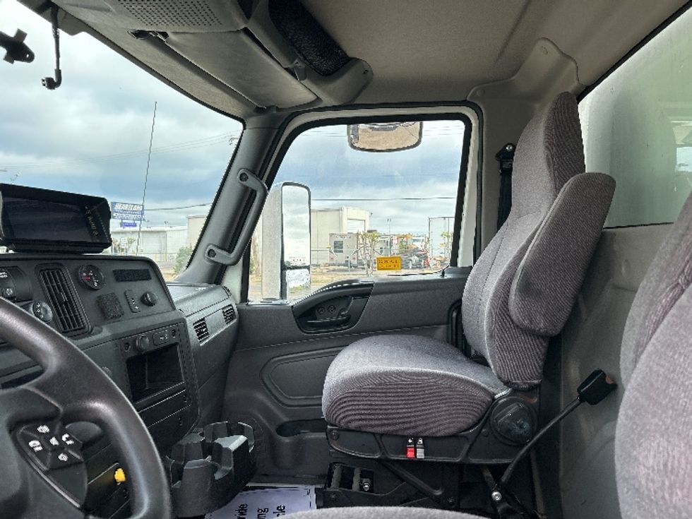 Medium Duty Box Truck-Light and Medium Duty Trucks-International-2022-MV607-Oklahoma City-OK-200,635\n\t\tmiles-$ 54,500 - Image 19