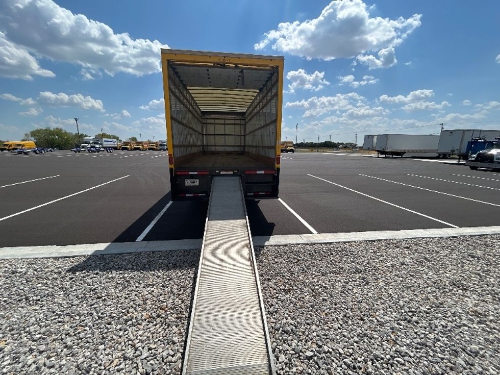Medium Duty Box Truck-Light and Medium Duty Trucks-International-2022-MV607-Oklahoma City-OK-236,113\n\t\tmiles-$ 38,250 - Image 9