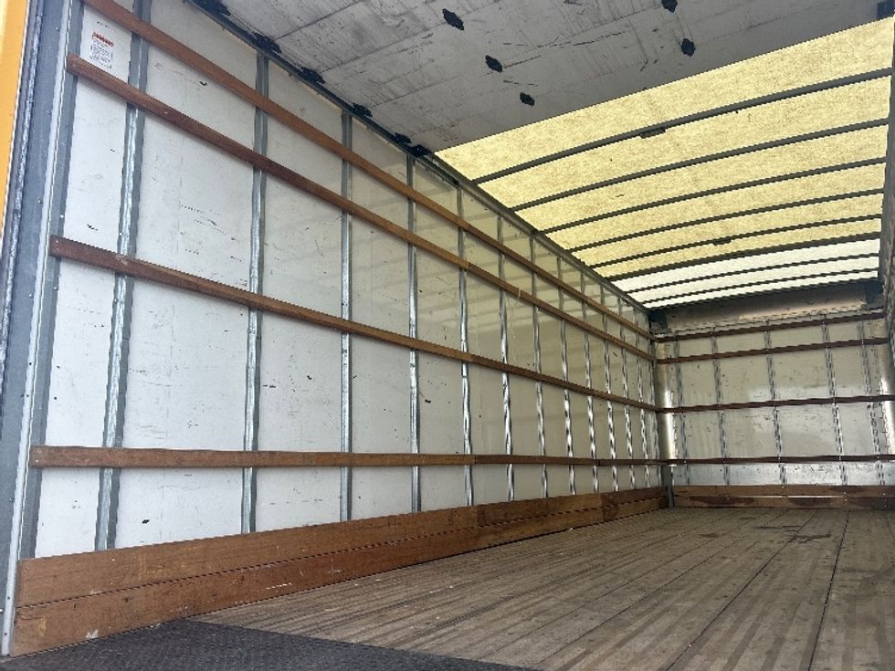 Medium Duty Box Truck-Light and Medium Duty Trucks-International-2022-MV607-Oklahoma City-OK-236,113\n\t\tmiles-$ 38,250 - Image 11