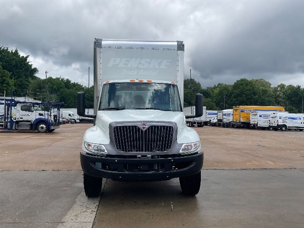 Medium Duty Box Truck-Light and Medium Duty Trucks-International-2022-MV607-Olive Branch-MS-117,779\n\t\tmiles-$ 71,000 - Image 2