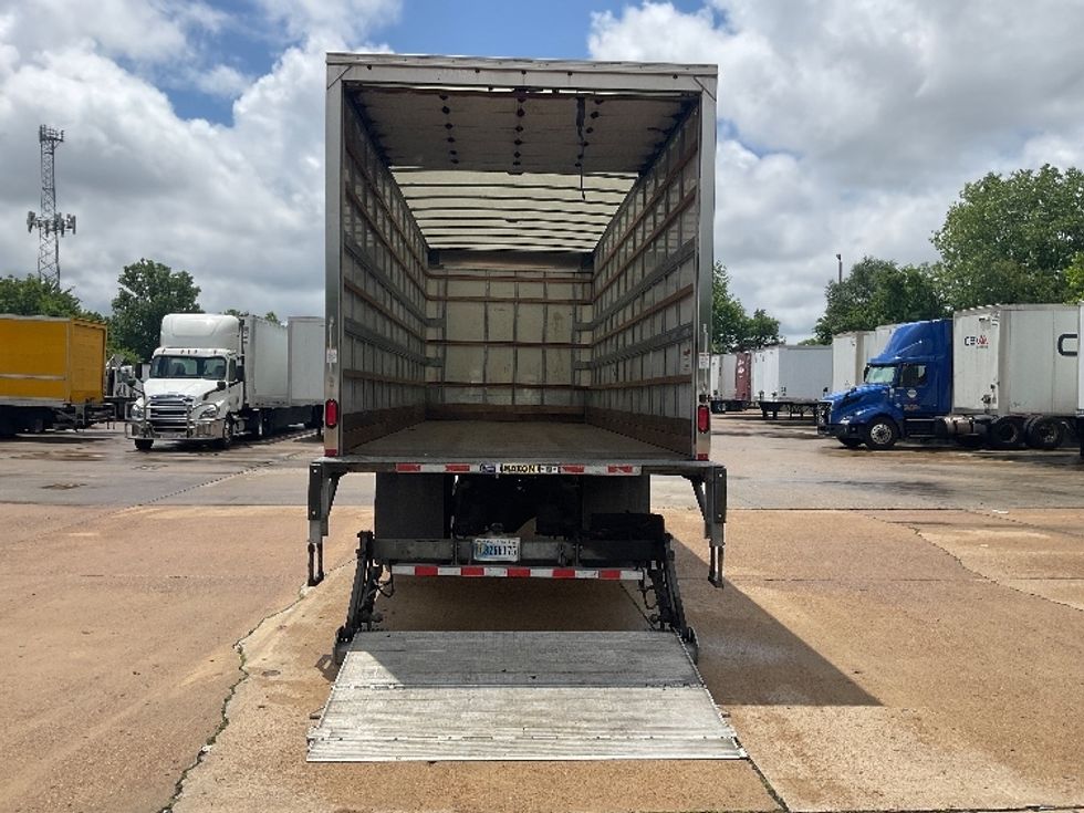 Medium Duty Box Truck-Light and Medium Duty Trucks-International-2022-MV607-Olive Branch-MS-117,779\n\t\tmiles-$ 71,000 - Image 9