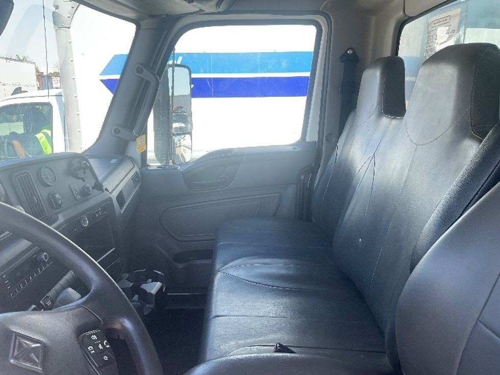 Medium Duty Box Truck-Light and Medium Duty Trucks-International-2022-MV607-Olive Branch-MS-138,565\n\t\tmiles-$ 65,250 - Image 18