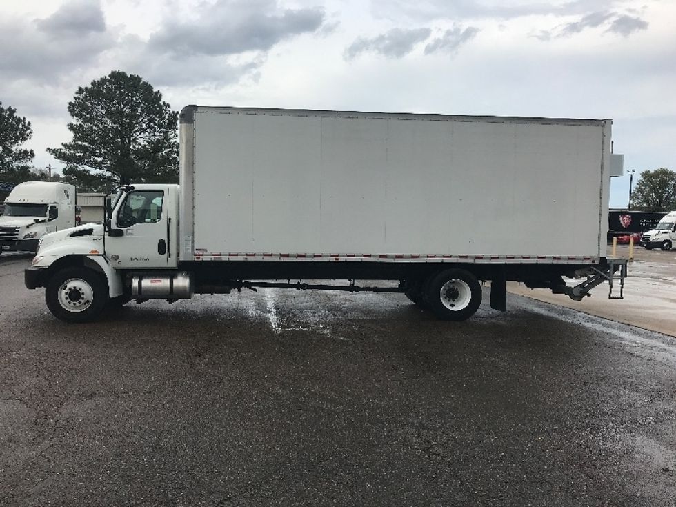 Medium Duty Box Truck-Light and Medium Duty Trucks-International-2022-MV607-Olive Branch-MS-146,580\n\t\tmiles-$ 66,750 - Image 4