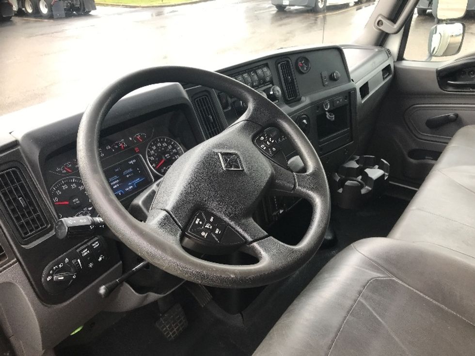 Medium Duty Box Truck-Light and Medium Duty Trucks-International-2022-MV607-Olive Branch-MS-146,580\n\t\tmiles-$ 66,750 - Image 17