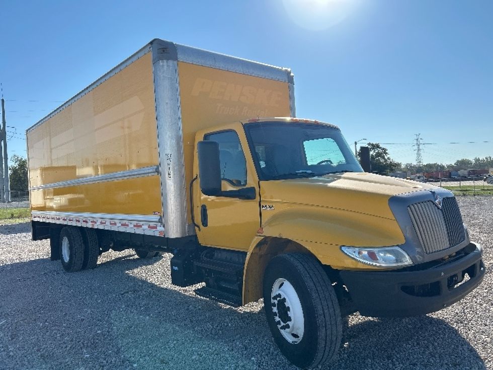 Medium Duty Box Truck-Light and Medium Duty Trucks-International-2022-MV607-Omaha-NE-204,482\n\t\tmiles-$ 44,250 - Image 1