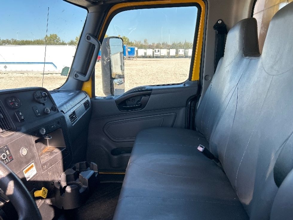 Medium Duty Box Truck-Light and Medium Duty Trucks-International-2022-MV607-Omaha-NE-204,482\n\t\tmiles-$ 44,250 - Image 18