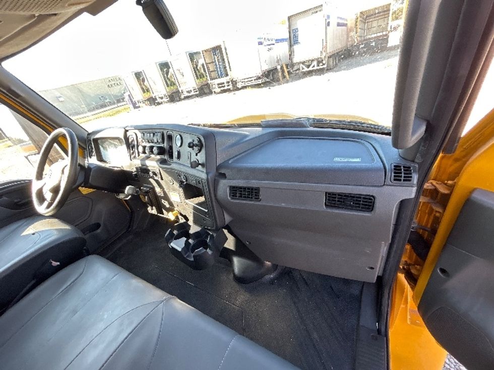 Medium Duty Box Truck-Light and Medium Duty Trucks-International-2022-MV607-Omaha-NE-204,482\n\t\tmiles-$ 44,250 - Image 20