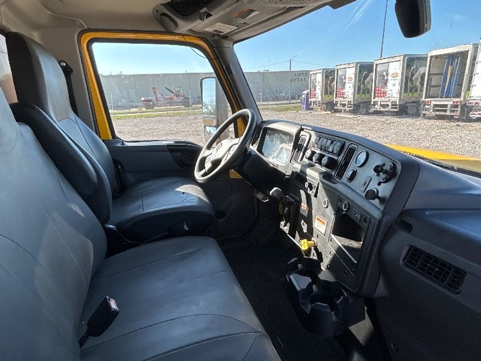 Medium Duty Box Truck-Light and Medium Duty Trucks-International-2022-MV607-Omaha-NE-204,482\n\t\tmiles-$ 44,250 - Image 21
