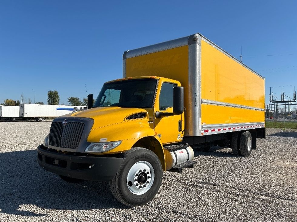 Medium Duty Box Truck-Light and Medium Duty Trucks-International-2022-MV607-Omaha-NE-204,482\n\t\tmiles-$ 44,250 - Image 3