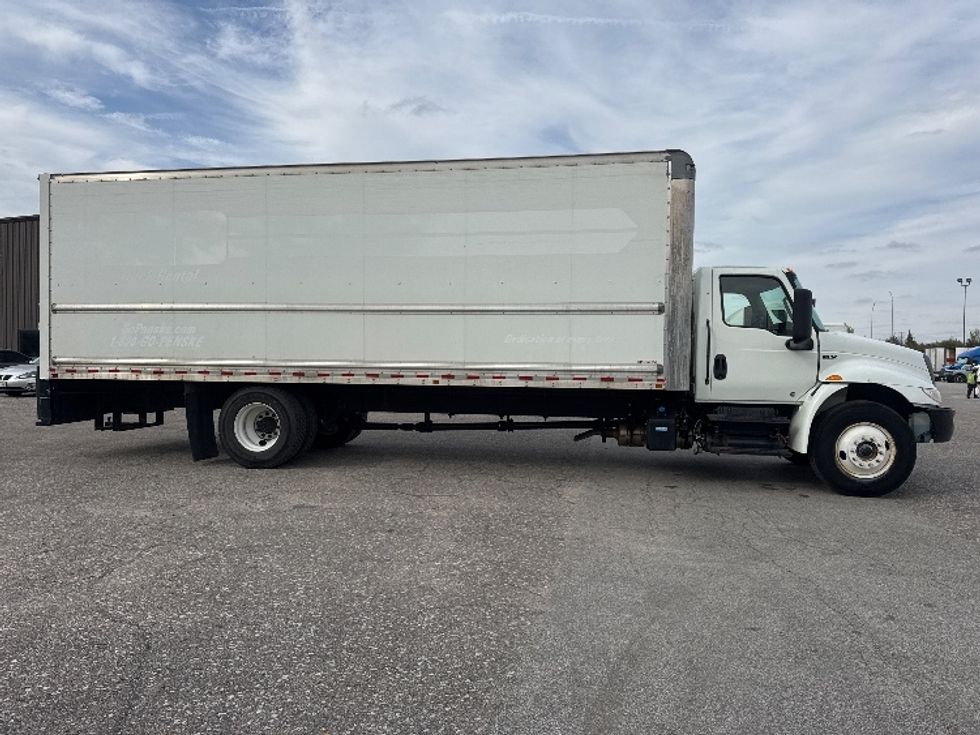 Medium Duty Box Truck-Light and Medium Duty Trucks-International-2022-MV607-Omaha-NE-214,953\n\t\tmiles-$ 47,500 - Image 15