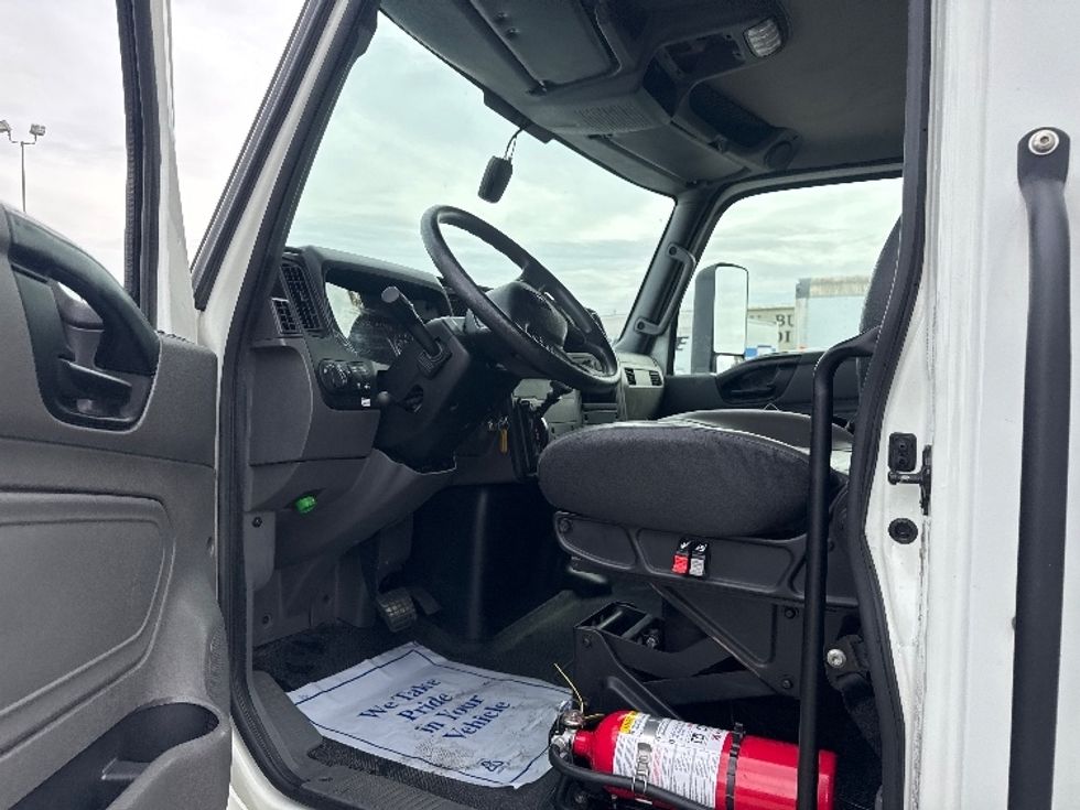 Medium Duty Box Truck-Light and Medium Duty Trucks-International-2022-MV607-Omaha-NE-214,953\n\t\tmiles-$ 47,500 - Image 16