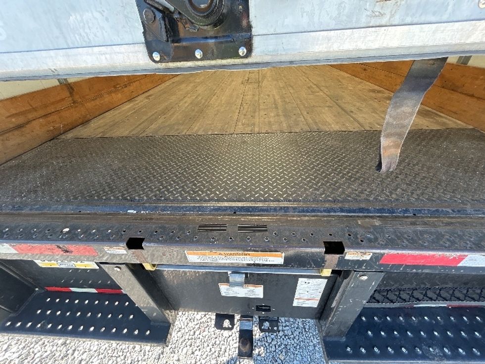 Medium Duty Box Truck-Light and Medium Duty Trucks-International-2022-MV607-Omaha-NE-218,461\n\t\tmiles-$ 46,750 - Image 9