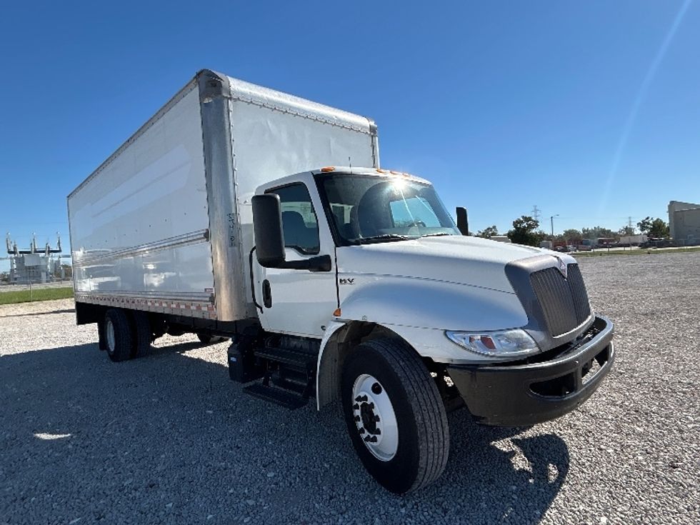 Medium Duty Box Truck-Light and Medium Duty Trucks-International-2022-MV607-Omaha-NE-228,957\n\t\tmiles-$ 45,000 - Image 1