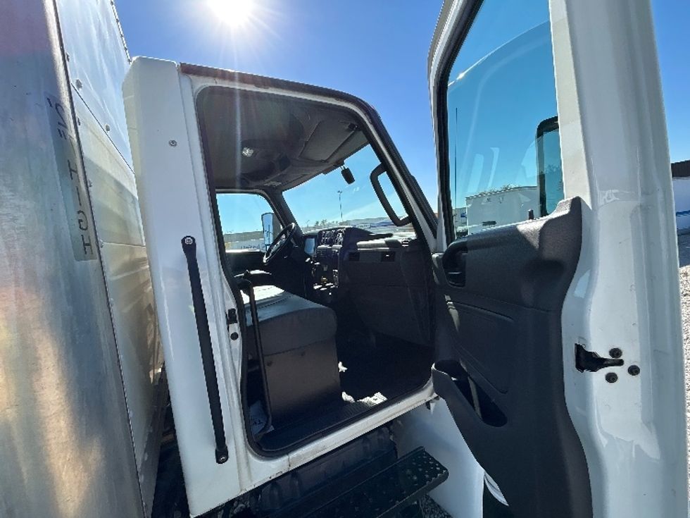 Medium Duty Box Truck-Light and Medium Duty Trucks-International-2022-MV607-Omaha-NE-228,957\n\t\tmiles-$ 45,000 - Image 19