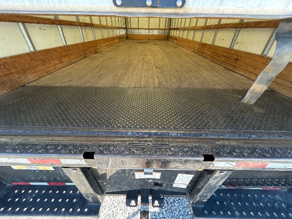Medium Duty Box Truck-Light and Medium Duty Trucks-International-2022-MV607-Omaha-NE-228,957\n\t\tmiles-$ 45,000 - Image 9