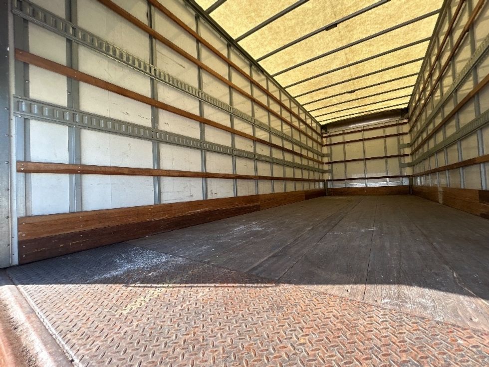 Medium Duty Box Truck-Light and Medium Duty Trucks-International-2022-MV607-Orlando-FL-136,366\n\t\tmiles-$ 69,750 - Image 11