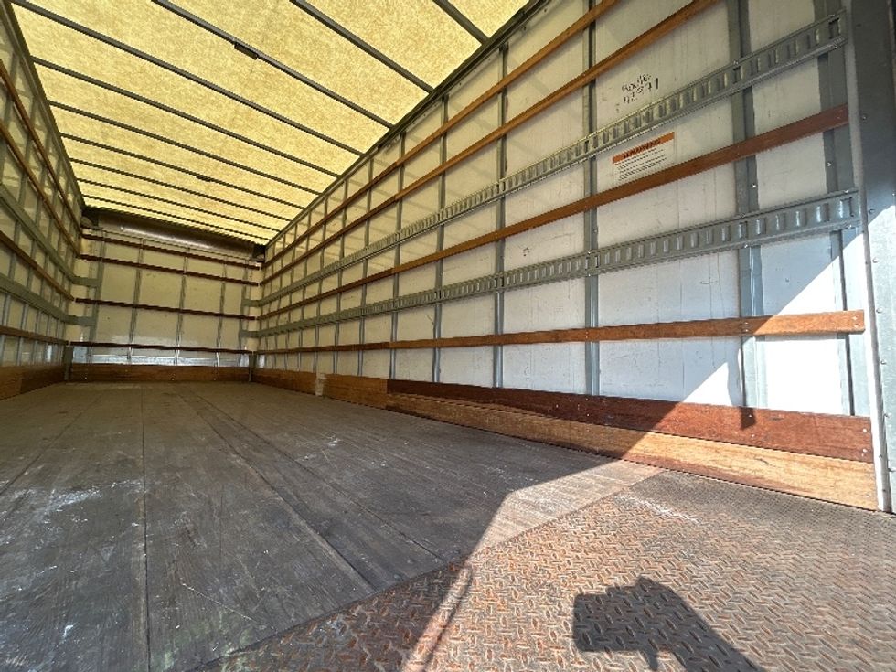 Medium Duty Box Truck-Light and Medium Duty Trucks-International-2022-MV607-Orlando-FL-136,366\n\t\tmiles-$ 69,750 - Image 12