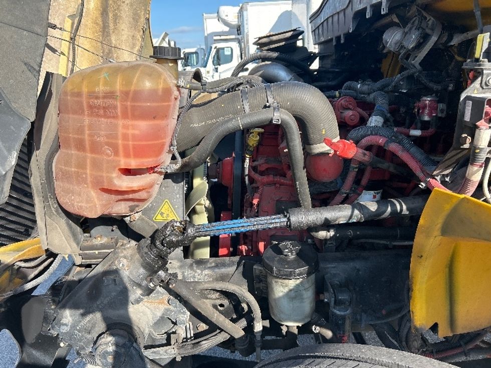 Medium Duty Box Truck-Light and Medium Duty Trucks-International-2022-MV607-Orlando-FL-136,366\n\t\tmiles-$ 69,750 - Image 24