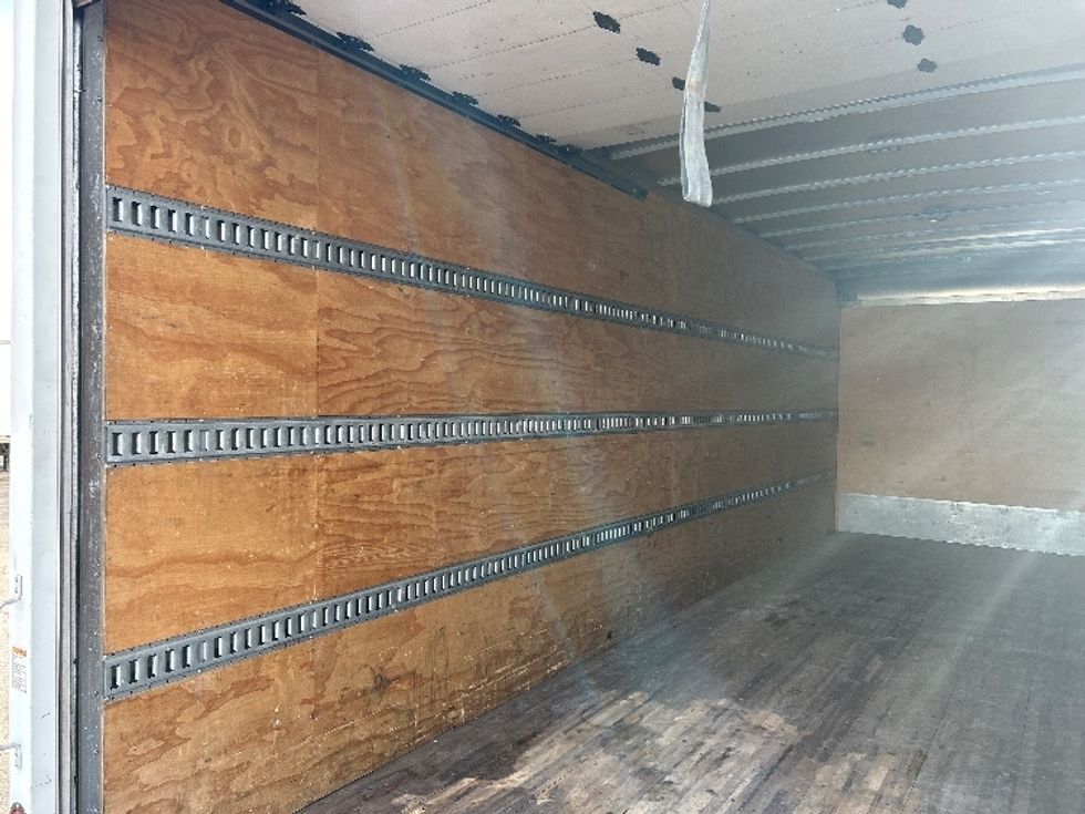 Medium Duty Box Truck-Light and Medium Duty Trucks-International-2022-MV607-Orlando-FL-143,098\n\t\tmiles-$ 66,000 - Image 11